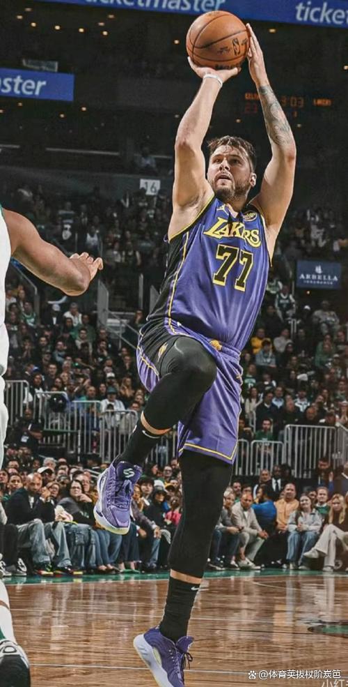 开云体育app-凯尔特人横扫魔术，东契奇高光表现  第2张