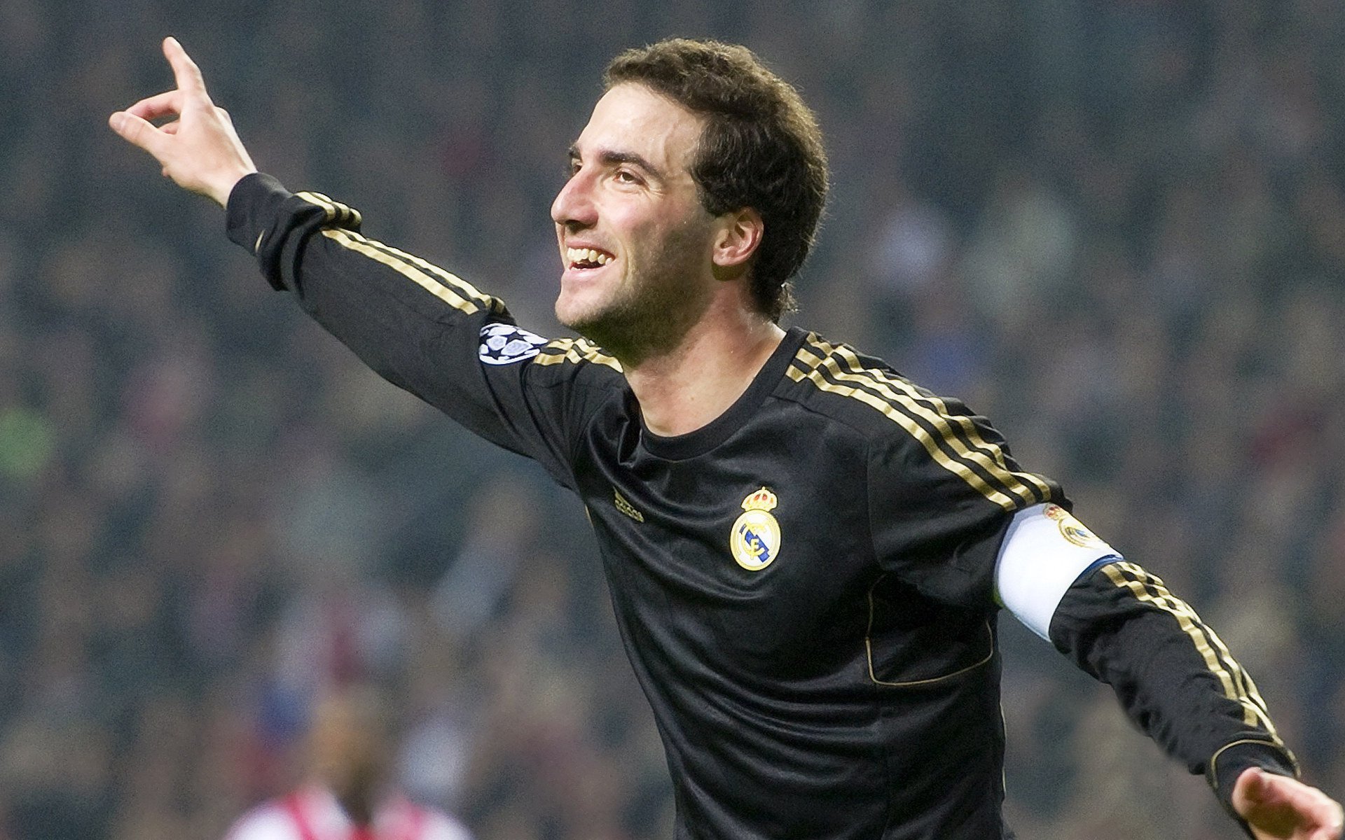 开云体育官方网站-巴西血拼里昂，黄喜灿成为关键先生，亚洲面孔如何撕裂欧洲足球的傲慢防线  第2张